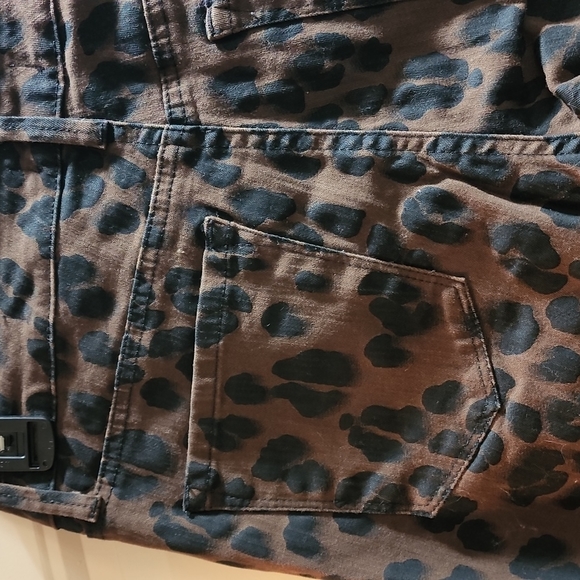Jessica Simpson Leopard Jeans - Picture 5 of 7